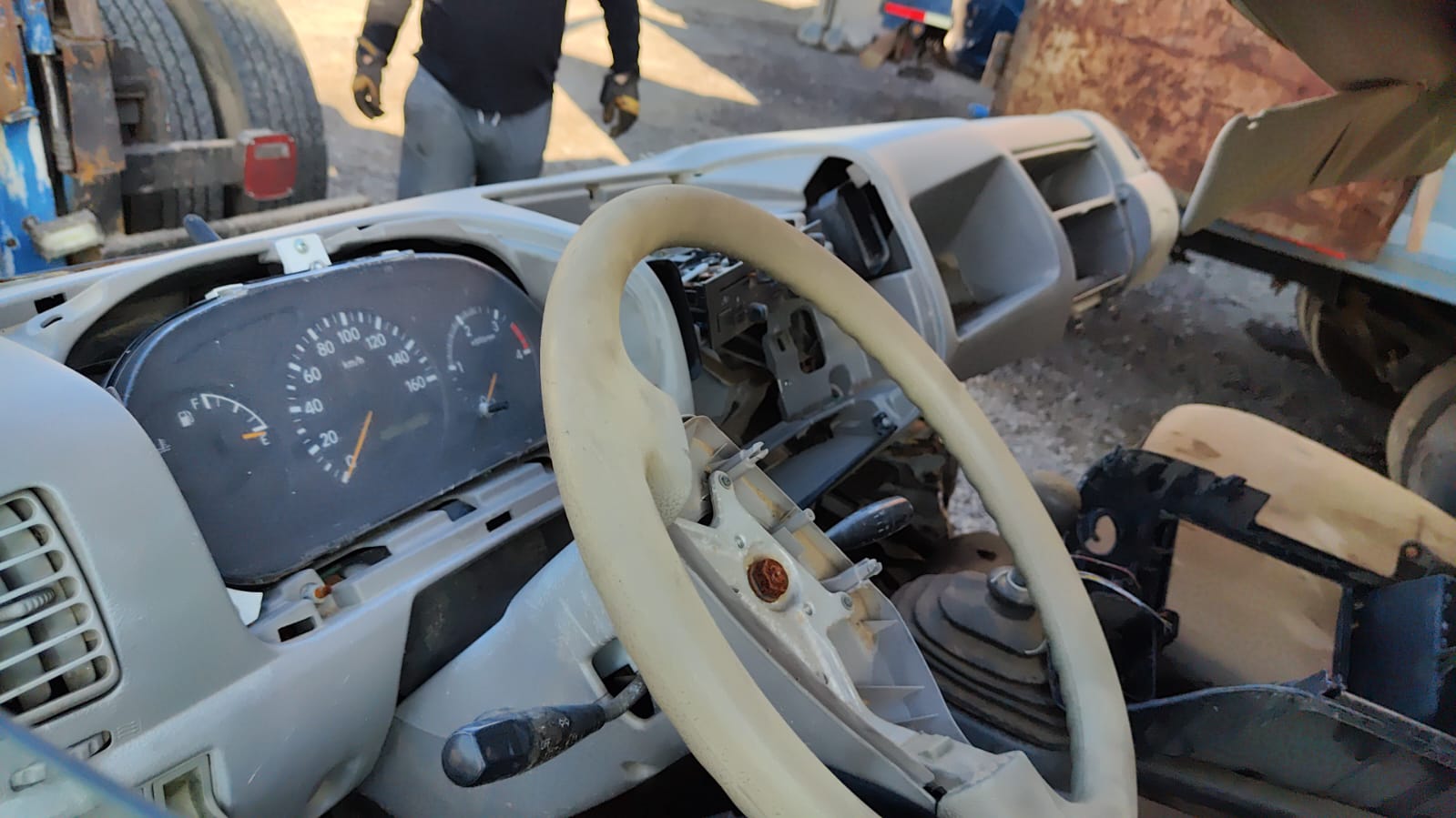 SPOILER CAMIóN Hino XZU 2006 USADO